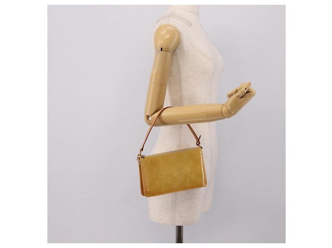 LOUIS VUITTON Monogram Vernis Lexington Pouch Beige M91010 LV Auth 202659A - vista 21