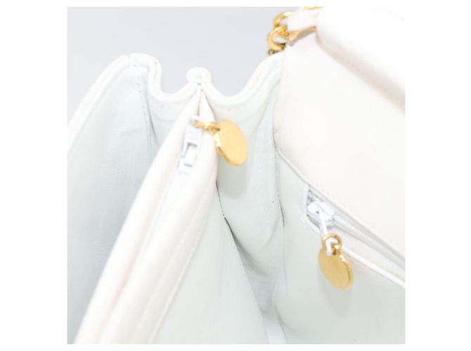 Bolso de hombro CHANEL Chain Matelasse de piel de cordero Blanco Gold CC Auth 200466V Dorado - vista 21
