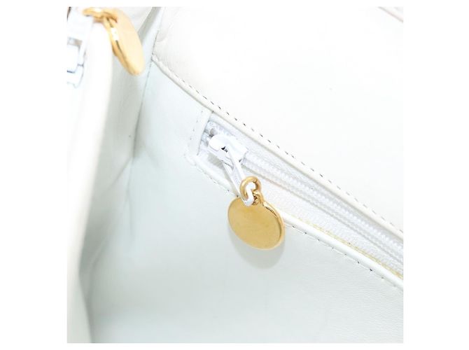 Bolso de hombro CHANEL Chain Matelasse de piel de cordero Blanco Gold CC Auth 200466V Dorado - vista 22