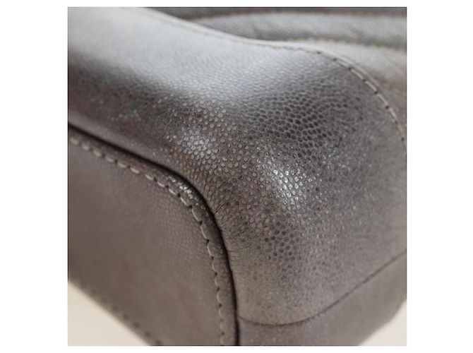 Borsa a tracolla CHANEL Chain Gabriel De V Stitch in pelle caviar grigia CC Auth 203252V Marrone - vista 16