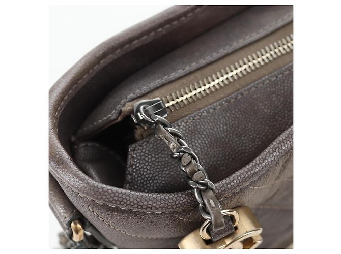 Borsa a tracolla CHANEL Chain Gabriel De V Stitch in pelle caviar grigia CC Auth 203252V Marrone - vista 18