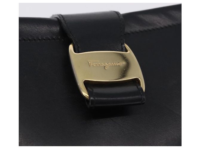 Borsa a tracolla Salvatore Ferragamo Vala in pelle nera e oro Auth ka6109 Nero - vista 18