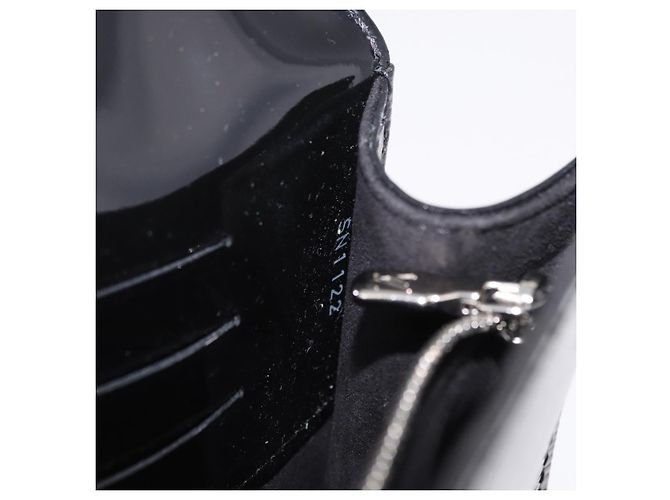 Borsa LOUIS VUITTON Electric epi Pochette Sevigne Black M4055N LV Auth 200421V Nero - vista 11
