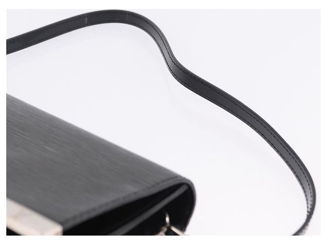Borsa LOUIS VUITTON Electric epi Pochette Sevigne Black M4055N LV Auth 200421V Nero - vista 14
