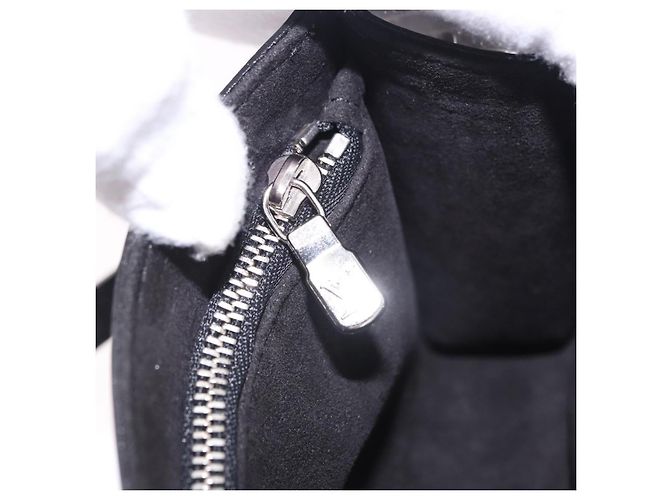 Borsa LOUIS VUITTON Electric epi Pochette Sevigne Black M4055N LV Auth 200421V Nero - vista 25