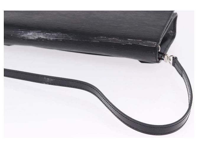 Borsa LOUIS VUITTON Electric epi Pochette Sevigne Black M4055N LV Auth 200421V Nero - vista 7