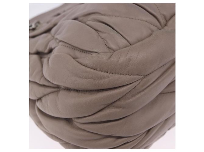 Borsa a tracolla Miu Miu Matelassé con catena in pelle Beige Silver Auth ka6124M Argento - vista 18