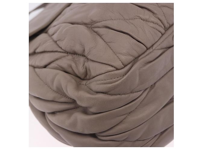 Borsa a tracolla Miu Miu Matelassé con catena in pelle Beige Silver Auth ka6124M Argento - vista 20
