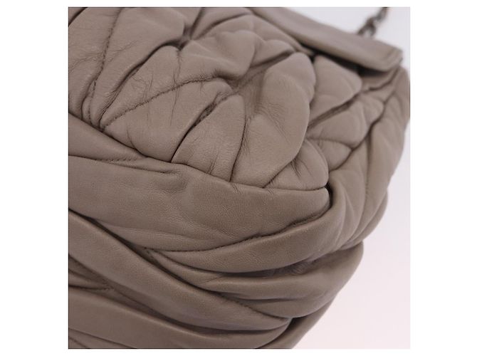 Borsa a tracolla Miu Miu Matelassé con catena in pelle Beige Silver Auth ka6124M Argento - vista 21