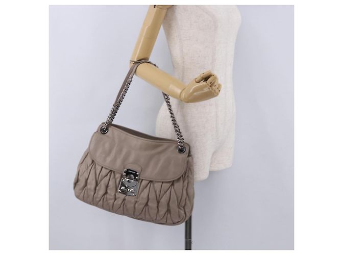 Borsa a tracolla Miu Miu Matelassé con catena in pelle Beige Silver Auth ka6124M Argento - vista 34