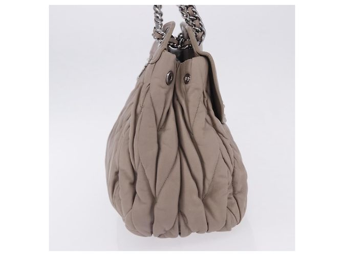 Borsa a tracolla Miu Miu Matelassé con catena in pelle Beige Silver Auth ka6124M Argento - vista 6