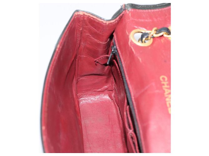 Borsa a tracolla CHANEL Matelasse con catena in pelle d'agnello nera e oro CC Auth 202897V Nero D'oro - vista 20