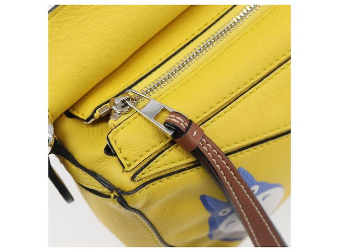 LOEWE x Studio Ghibli Mon Voisin Totoro M Totoro Puzzle Bag Mini Auth 167566SM Argenté Jaune - vue 23