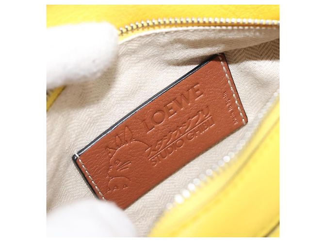 LOEWE x Studio Ghibli Mon Voisin Totoro M Totoro Puzzle Bag Mini Auth 167566SM Argenté Jaune - vue 24