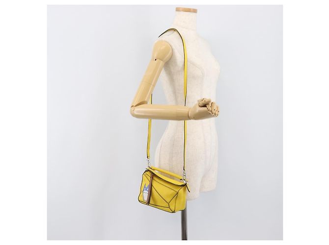 LOEWE x Studio Ghibli Mon Voisin Totoro M Totoro Puzzle Bag Mini Auth 167566SM Argenté Jaune - vue 27