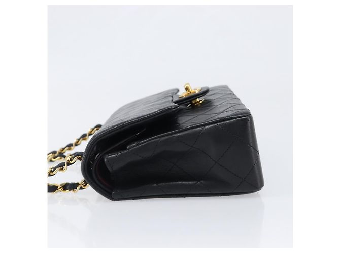 Borsa a tracolla CHANEL Chain Matelasse 23 in pelle d'agnello nera e oro CC Auth 200493SAM Nero D'oro - vista 4