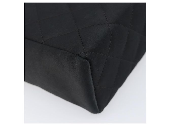 Borsa a tracolla CHANEL Matelasse con catena in raso nero con CC dorato Auth 200529V D'oro - vista 18