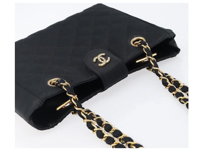 Borsa a tracolla CHANEL Matelasse con catena in raso nero con CC dorato Auth 200529V D'oro - vista 6