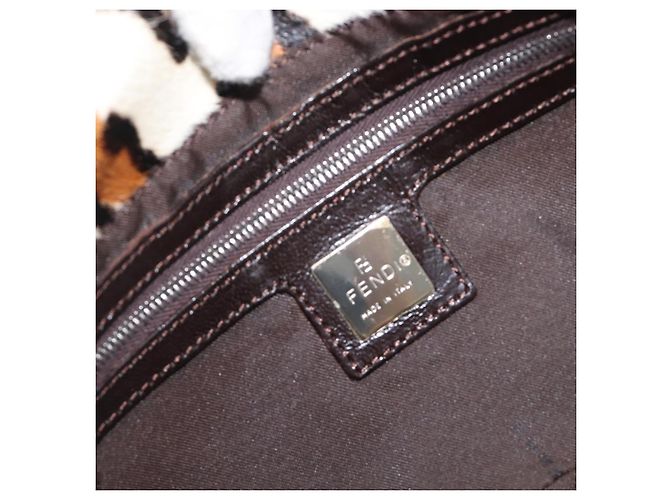 Borsa a tracolla FENDI Mamma Baguette in pelle Harako Beige Silver Auth 202898SAM Argento - vista 23