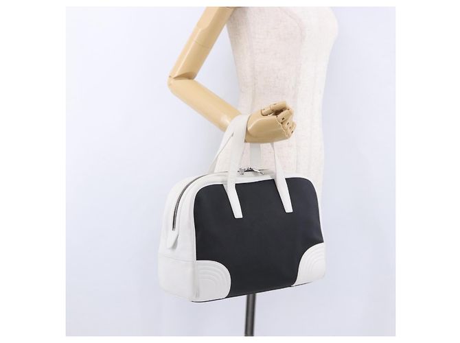 Borsa a mano LOEWE Anagram PVC Leather Black White Auth ka6073 Nero Bianco - vista 24