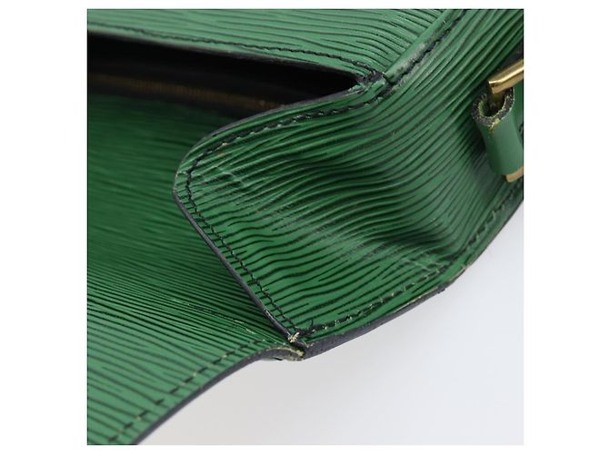 LOUIS VUITTON Epi Saint Cloud GM Shoulder Bag Green M52194 LV Auth 202945 - view 9