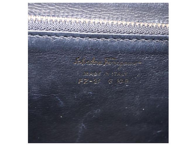 Borsa Salvatore Ferragamo Gancini in camoscio 2way nera tono oro Auth ka6147 Nero - vista 11