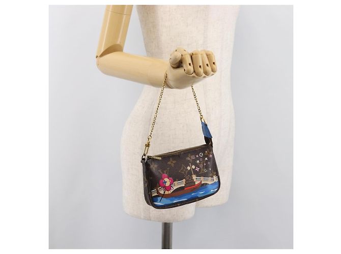 LOUIS VUITTON Monogram Vivienne Mini Pochette Accessoires M68489 LV Auth 200569A Monograma - vista 22