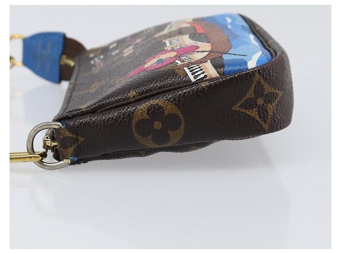 LOUIS VUITTON Monogram Vivienne Mini Pochette Accessoires M68489 LV Auth 200569A Monograma - vista 4