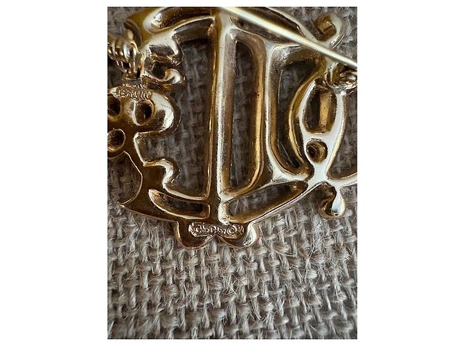 Spilla Christian Dior Monogramma CD Dorata con Cristalli D'oro - vista 5
