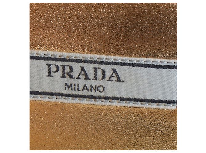 Prada Logo-Plaque Bow Ballet Flats in Metallic Gold Leather Golden - view 7