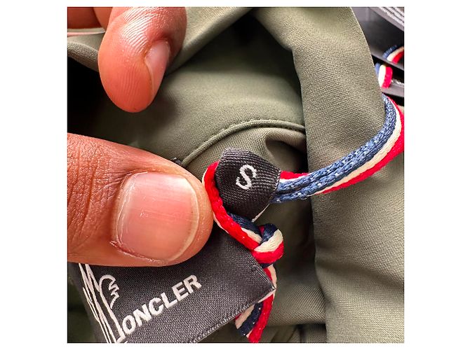 Moncler Grenoble Half-Zip Pullover aus Olive Nylon Grün Olivgrün - Ansicht 14