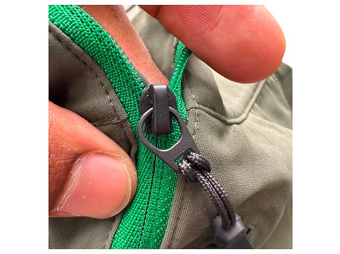 Moncler Grenoble Half-Zip Pullover aus Olive Nylon Grün Olivgrün - Ansicht 19