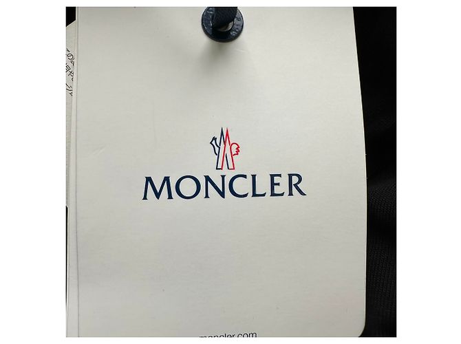 T-shirt Moncler in cotone nero con logo graffiti - vista 20