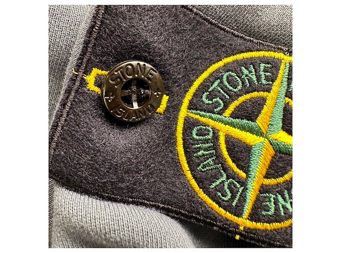 Stone Island Logo-Patch Hoodie aus dunkelgrauer Baumwolle - Ansicht 12