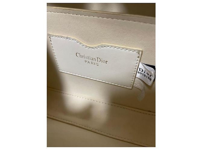 Christian Dior 30 Montaigne - Borsa a tracolla in pelle bianca Bianco D'oro - vista 5