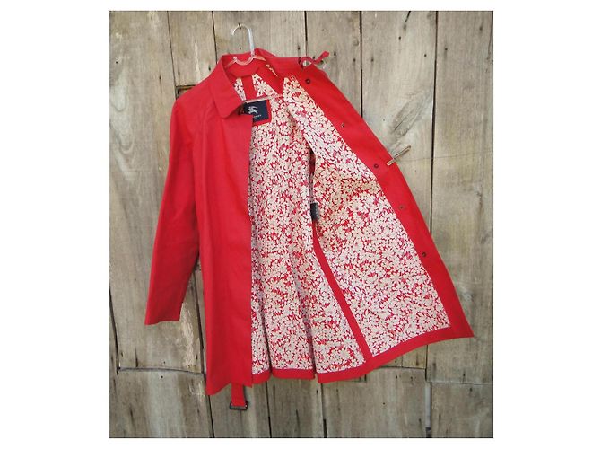 Burberry Impermeable Mackintosh Rojo Forro Floral Roja - vista 5