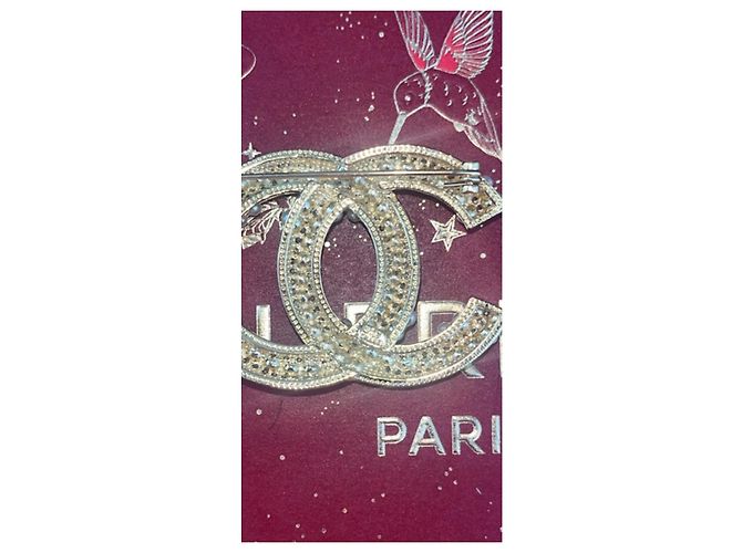 Broche Chanel CC Logo Pérolas e Strass Branco Dourado Gold hardware - vista 2