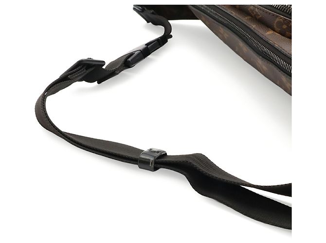 Bolsa de cintura Louis Vuitton Monogram Macassar Christopher Marrom Preto Branco Monograma - vista 5
