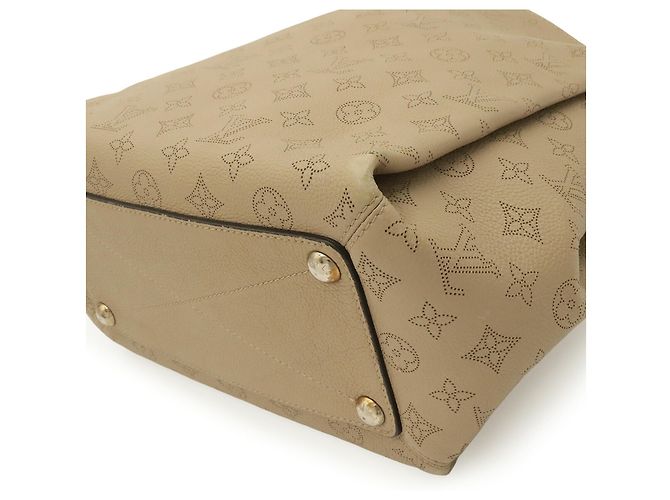 Borsa a tracolla Louis Vuitton Mahina Babylon PM Beige - vista 4