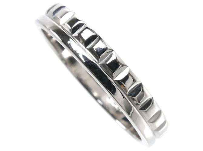 Boucheron 18K White Gold Quatre Radiant Band Ring - view 2