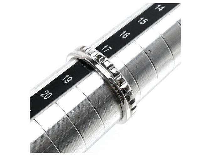 Boucheron 18K White Gold Quatre Radiant Band Ring - view 6