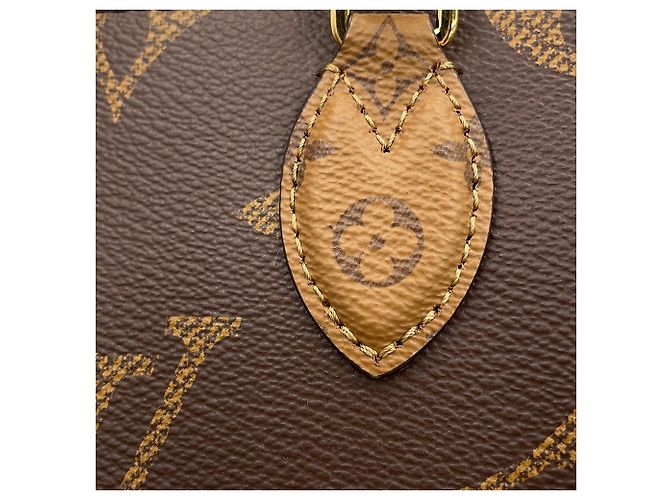 Louis Vuitton Brown Monogram Reverse OnTheGo BB Marrom - vista 7