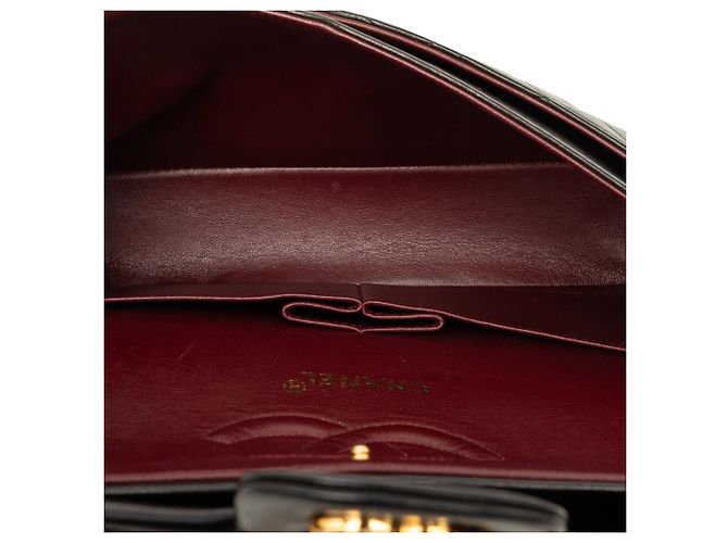 Chanel Black Medium Classic Lambskin Double Flap Schwarz - Ansicht 4