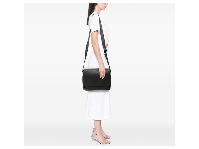 Louis Vuitton Black Taiga Roman MM Nero - vista 6