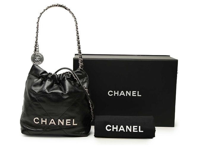 Borsa Chanel 22 Mini in vitello lucido nero - vista 7