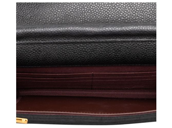 Wallet On Chain Chanel Cartera con cadena CC acolchada en piel caviar negra Negro - vista 4
