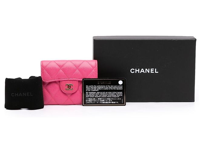 Cartera Compacta con Solapa Chanel Pink CC Quilted Caviar Rosa - vista 7