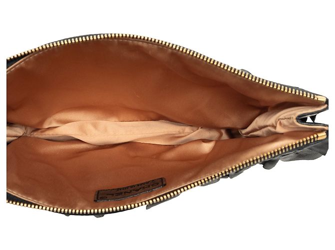 Chanel Black CC Lammleder Clutch mit Kette und Rüschen Schwarz - Ansicht 4