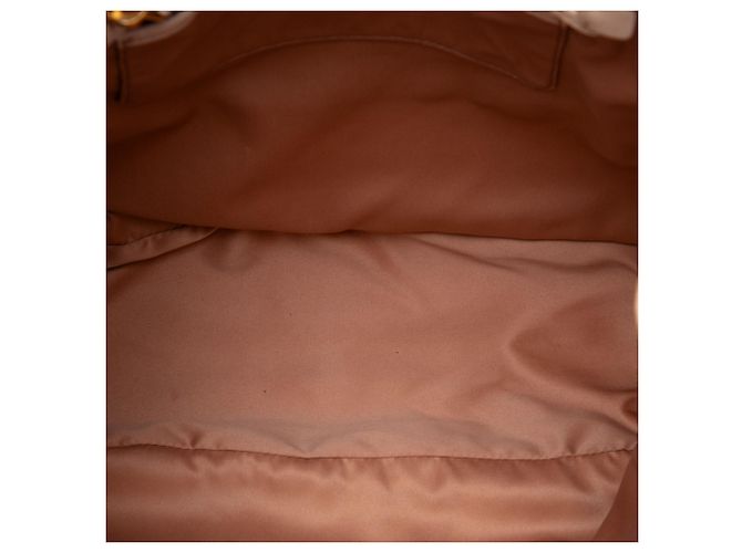 Borsa tote convertibile Miu Miu in nappa matelassé beige - vista 4