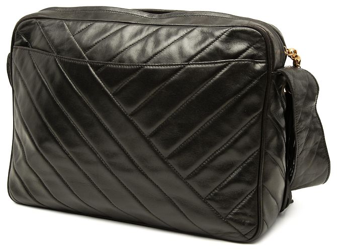 Chanel Black CC Chevron Lambskin Tassel Crossbody Nero - vista 2